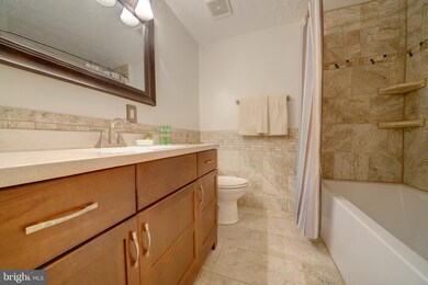 10631 Delfield Ct, Laurel, MD 20723 - photo 3