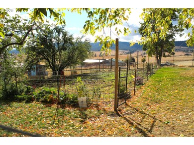 455 W 3rd St, Long Creek, OR 97856 - photo 6