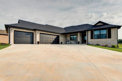 1003 E. Tipperary Court