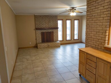 803 Mockingbird Ln, Nacogdoches, TX 75964 - photo 5