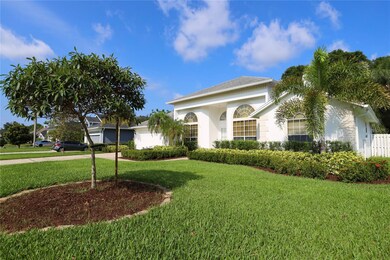 914 Palm Cove Dr, Orlando, FL 32835 - photo 5