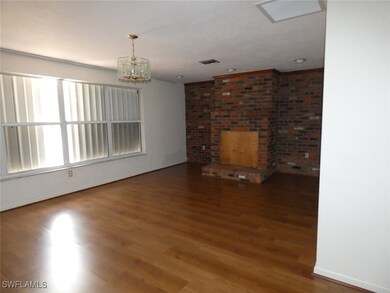 1365 Kingswood Ct, Fort Myers, FL 33919 - photo 6