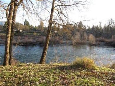 1240 SW Viola Dr, Grants Pass, OR 97526 - photo 4