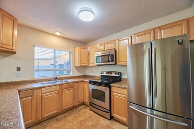 1844 N 46th Dr, Phoenix, AZ 85035 - photo 3