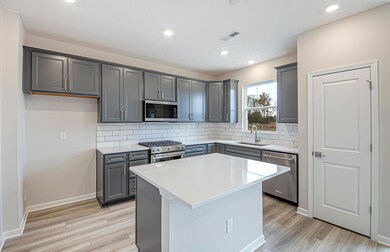 1463 Crest Dr unit Lot 2605, Galena, OH 43021 - photo 2