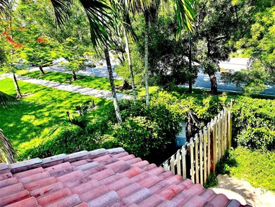 4877 NW 114th Ct, Doral, FL 33178 - photo 5