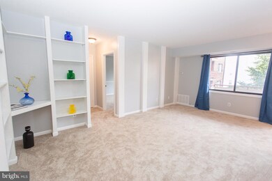 6431 Richmond Hwy unit 204, Alexandria, VA 22306 - photo 5