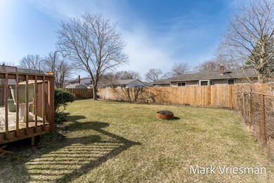 3303GlensideBlvd-4LoRes
