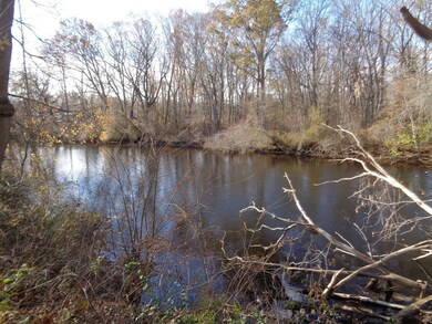 132 Woodbury Rd, Cranston, RI 02905 - photo 5