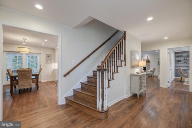 8212 Coach St, Potomac, MD 20854 - photo 2