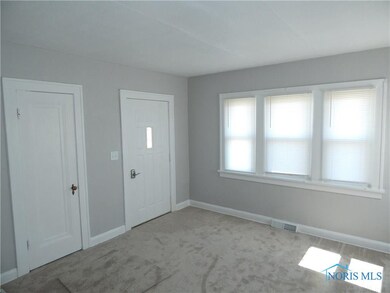 5311 303rd St, Toledo, OH 43611 - photo 2