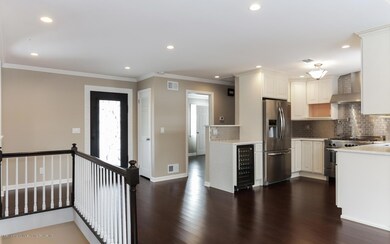 462 Slosson - Kitchen - Diningroom 2