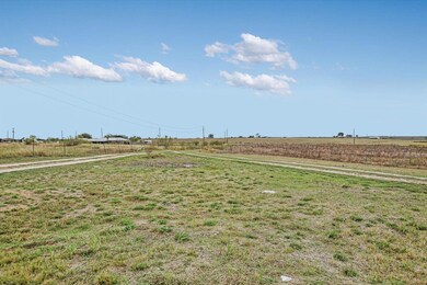 990 Cr 331, Granger, TX 76530 - photo 2