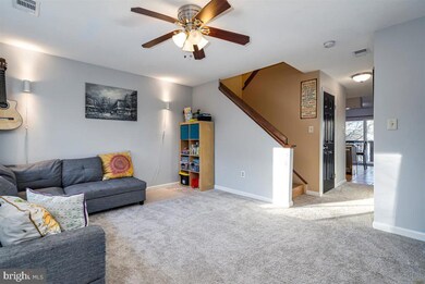 18180 Windsor Hill Dr, Olney, MD 20832 - photo 3