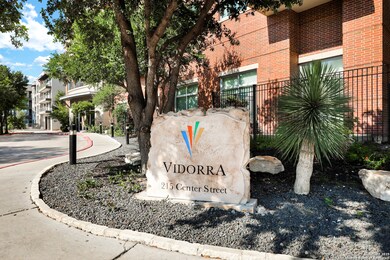 Vidorra unit 1905, San Antonio, TX 78202 - photo 2