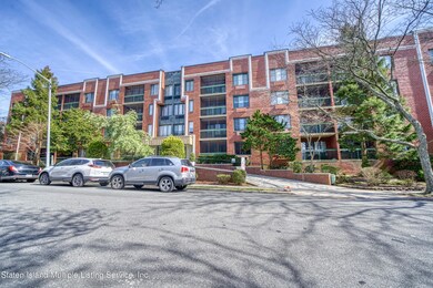 Whispering Woods At Latourette unit 4B, Staten Island, NY 10314 - photo 3