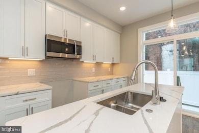 141 W Huntingdon St unit 1, Philadelphia, PA 19133 - photo 5