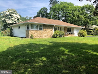 676 Forrest Ave, Jenkintown, PA 19046 - photo 3