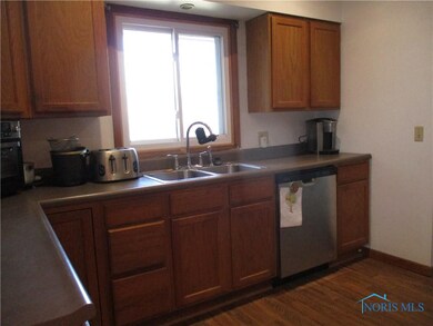 200 Taylor Dr, West Unity, OH 43570 - photo 5