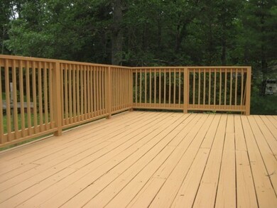 1015 Hillside Dr, Palmer, MA 01069 - photo 4