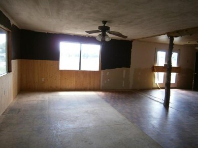 023-308782 Living Room 1