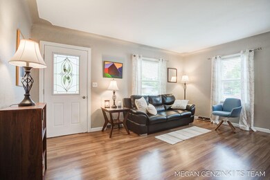 13-web-or-mls-245 W 24th St, Holland-13