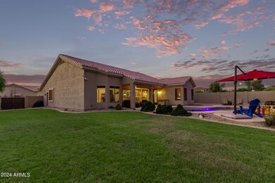 Spacious Side Yard