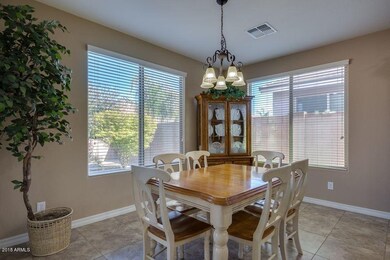 5) DINING AREA