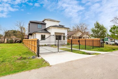 3441 Rebecca St, Houston, TX 77021 - photo 5