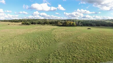 378 Lochte Wise Rd, Fredericksburg, TX 78624 - photo 2