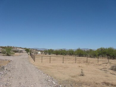 20695 W Coyote Gulch unit MB, Wickenburg, AZ 85390 - photo 4