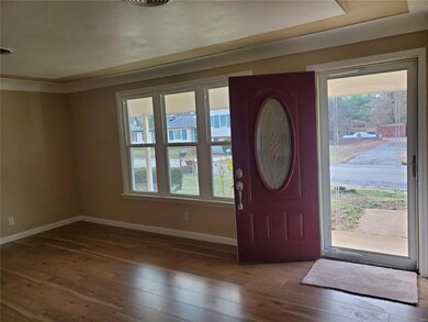 Front Room (w/fireplace)