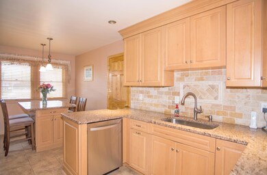 _RMJ8247 kitchen