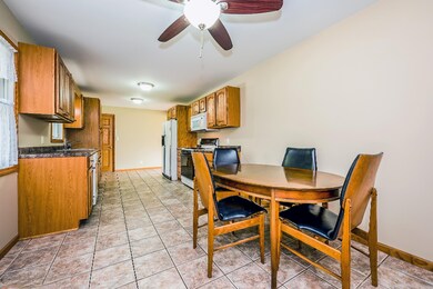 04_307EParsons_2_DiningRoom_HiRes