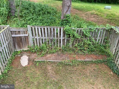 20323 Greenriver Terrace, Germantown, MD 20876 - photo 6