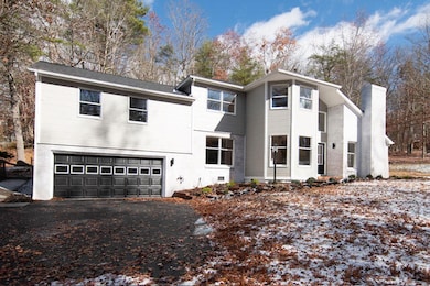 205 MacKle Point unit Point, Lewisburg, WV 24901 - photo 2