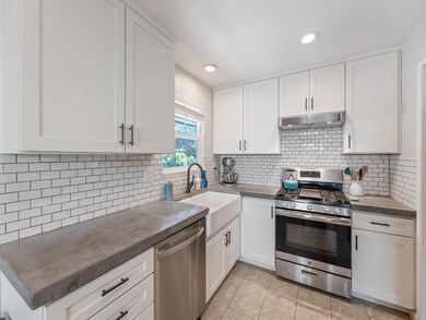 1724 Regent Ave, Redding, CA 96001 - photo 7