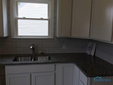 2606 Gracewood Rd, Toledo, OH 43613 - photo 3