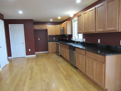 40 Bennington St unit 40, Haverhill, MA 01832 - photo 4