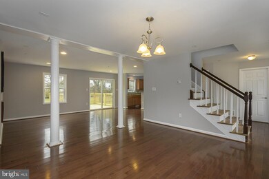 8658 Oakleigh Rd, Parkville, MD 21234 - photo 6