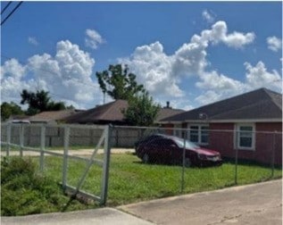 3147 Golfcrest Blvd, Houston, TX 77087 - photo 2
