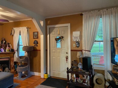 27 Everts Ave, Glens Falls, NY 12801 - photo 6