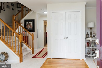 7116 Silverton Ct, District Heights, MD 20747 - photo 4