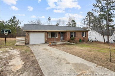 128 Brewster Dr, Fayetteville, NC 28303 - photo 2