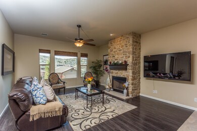 003_Living Room