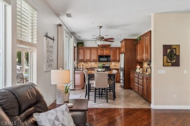 28780 Beattie St, Highland, CA 92346 - photo 7