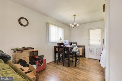 6009 Belle Ct, Hyattsville, MD 20782 - photo 6