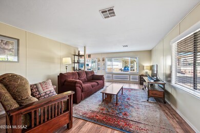 05-Living Area