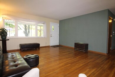 6466 Ambleside Dr, Columbus, OH 43229 - photo 7