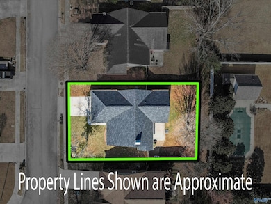 215 NE Albany Dr, Huntsville, AL 35811 - photo 7